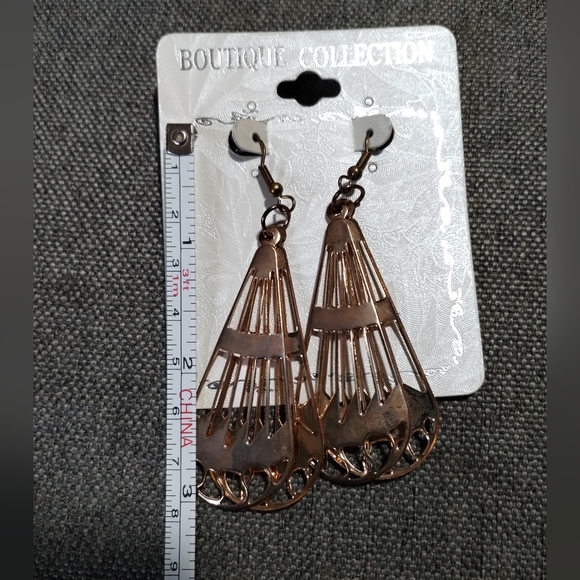 👜$3 - Set of‎ earrings (2 pair) bronze. #105 - Picture 3 of 13